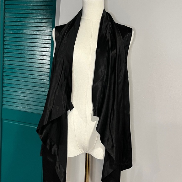 Zara NWT versatile satin vest to wrap 2-way top - Picture 3 of 5
